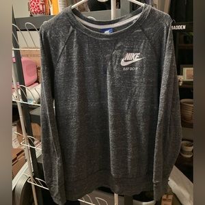 Nike Gym Vintage Long Sleeve Crew Shirt Women’s XL
